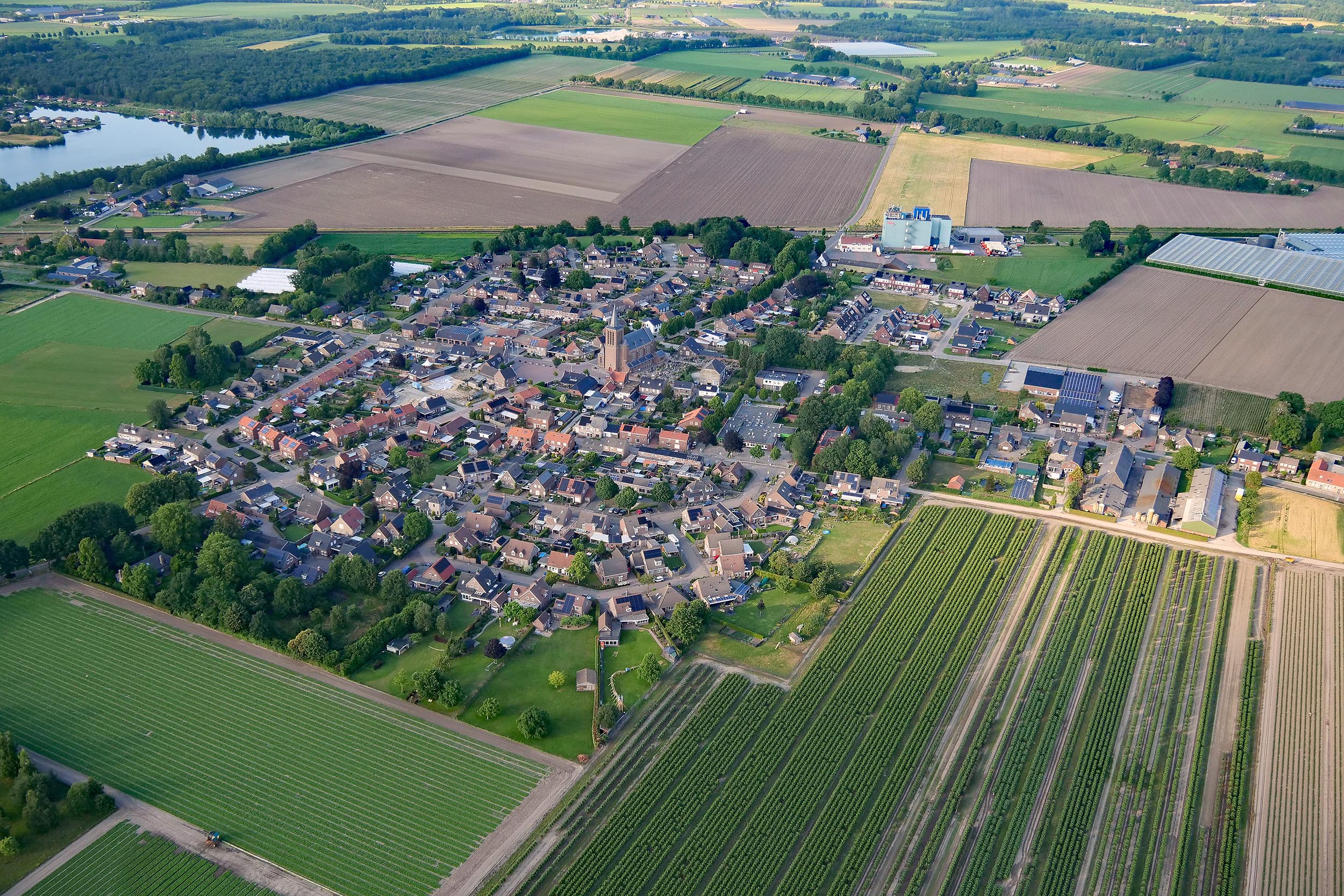 Luchtfoto van het dorp Oirlo